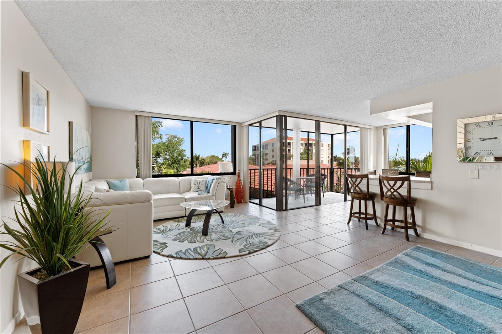 PALMA DEL MAR III - Residential Lease