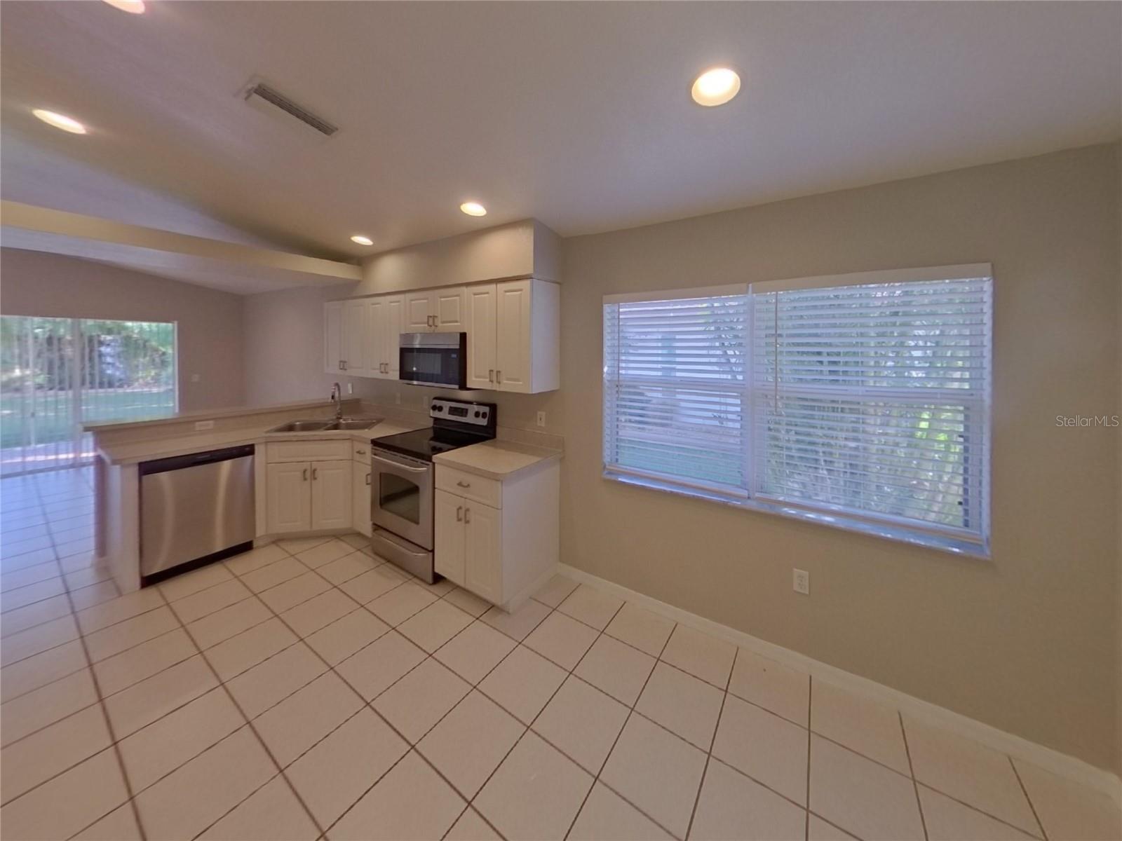 ROTONDA LAKES - Residential Lease