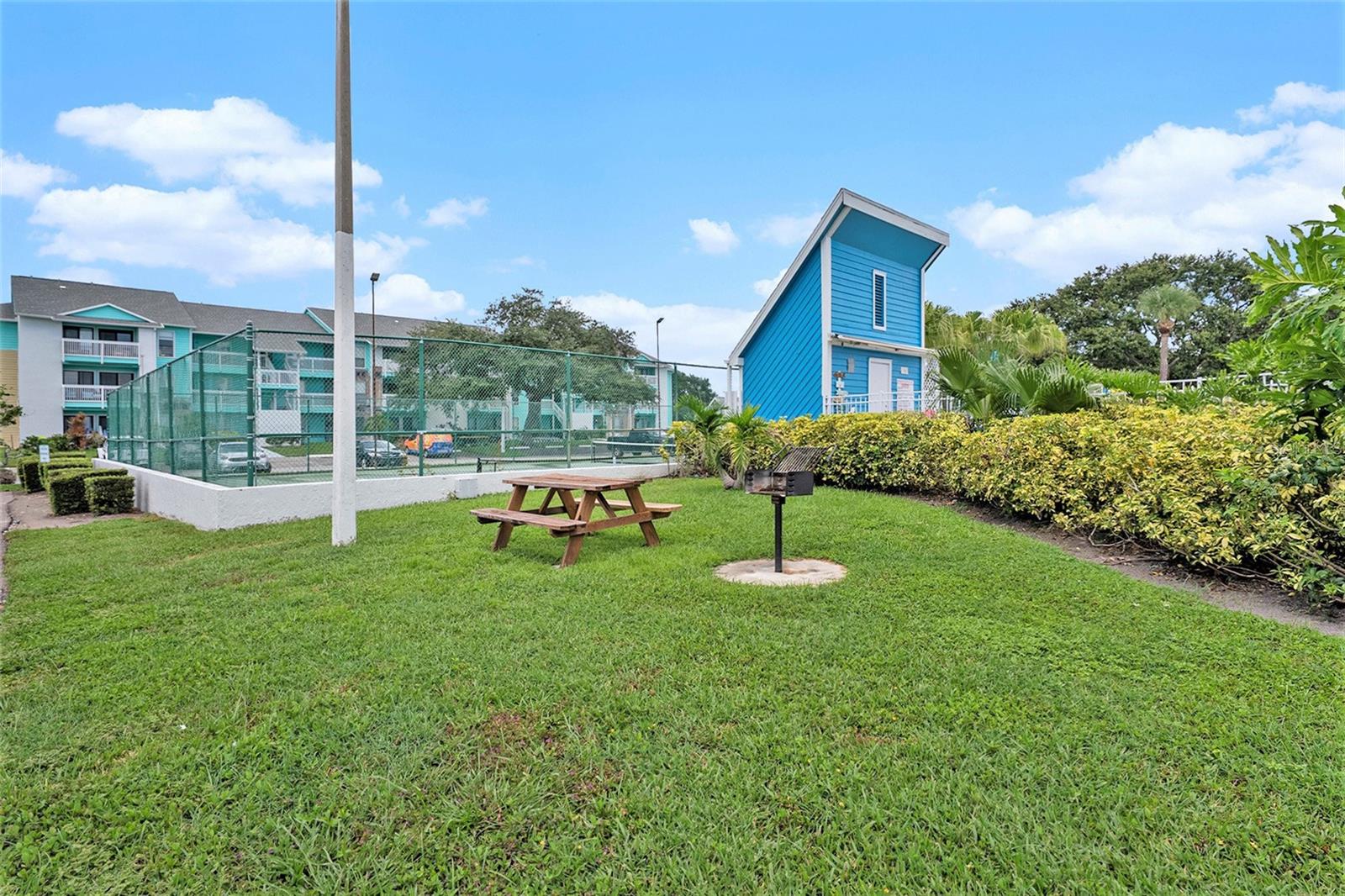 HARBOR CLUB CONDO - Residential Lease