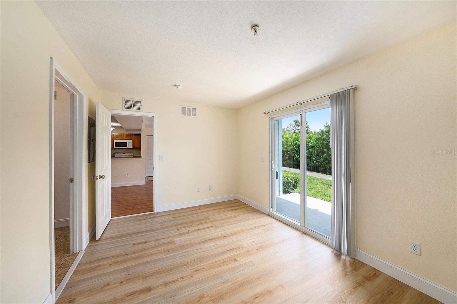 HARBOR CLUB CONDO - Residential Lease