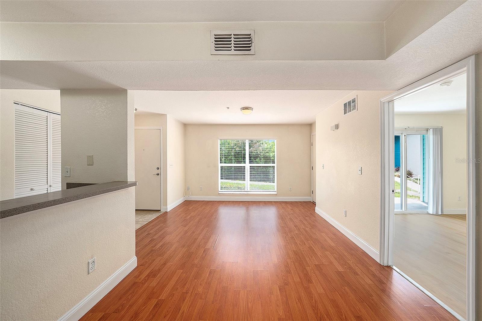 HARBOR CLUB CONDO - Residential Lease