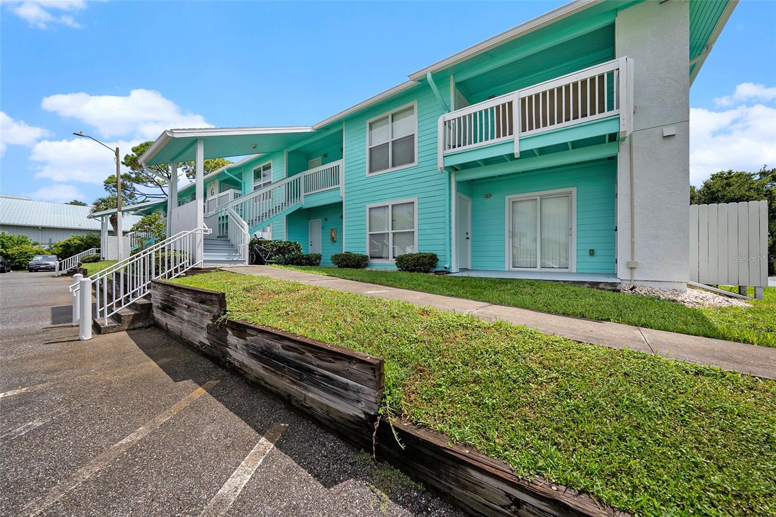 HARBOR CLUB CONDO - Residential Lease