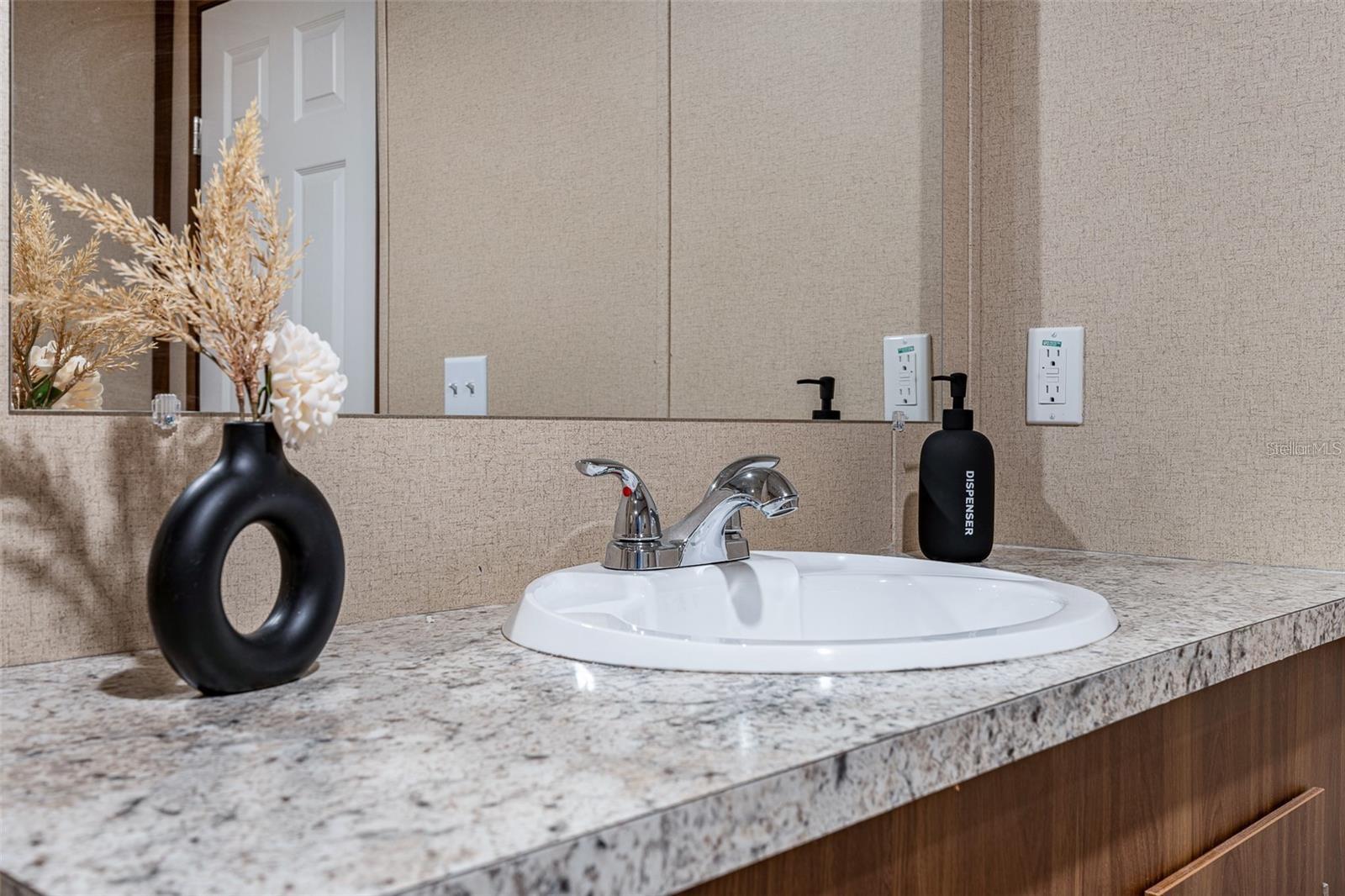 GARDENIA PB 11 PG 9 - Residential Lease