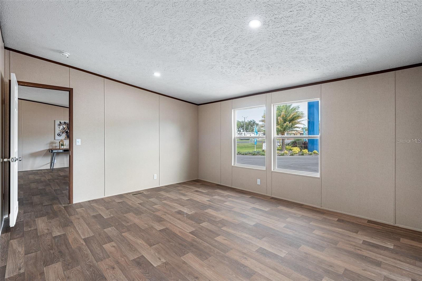 GARDENIA PB 11 PG 9 - Residential Lease