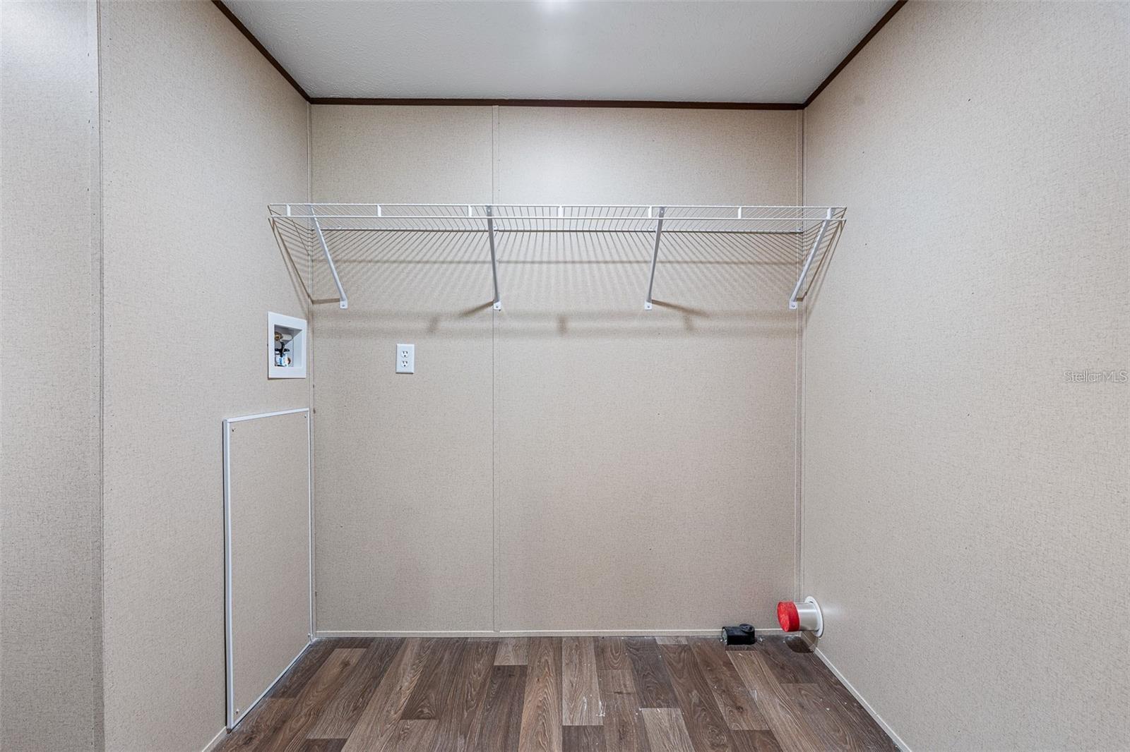 GARDENIA PB 11 PG 9 - Residential Lease