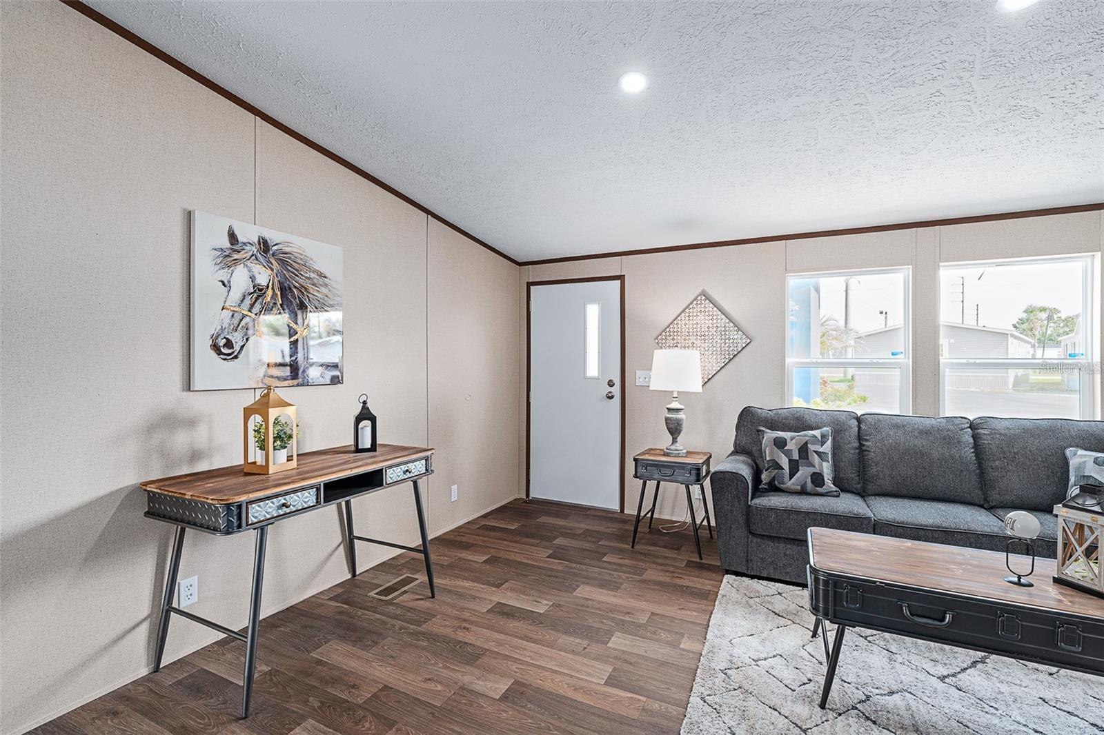 GARDENIA PB 11 PG 9 - Residential Lease