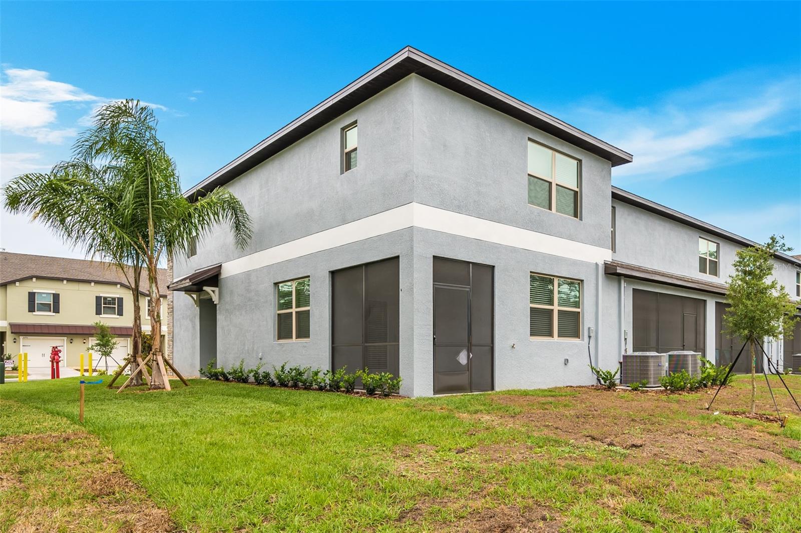 TOWNES/VERIDIAN - Residential Lease