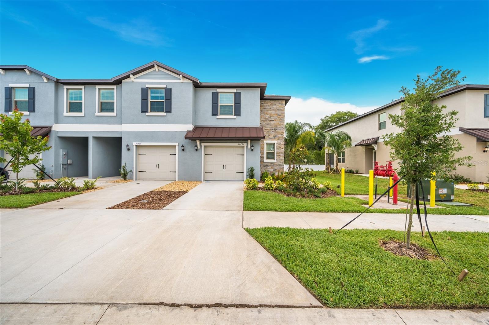 TOWNES/VERIDIAN - Residential Lease