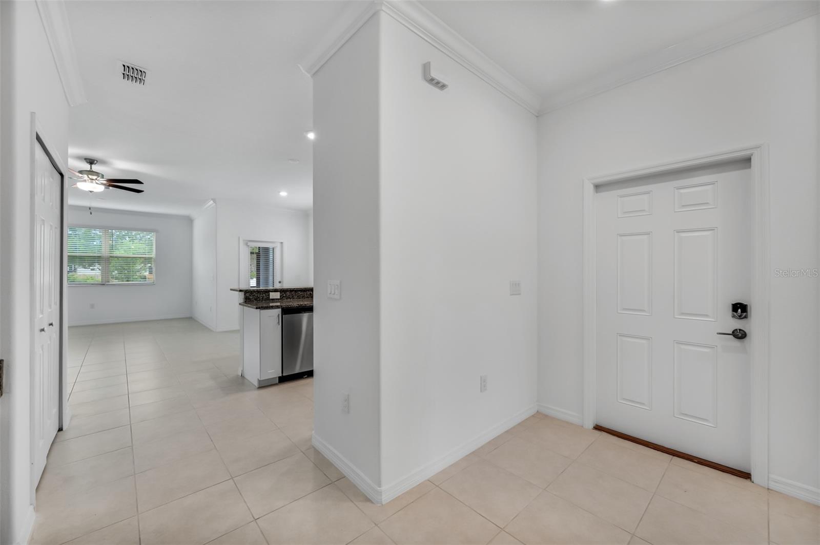 TOWNES/VERIDIAN - Residential Lease