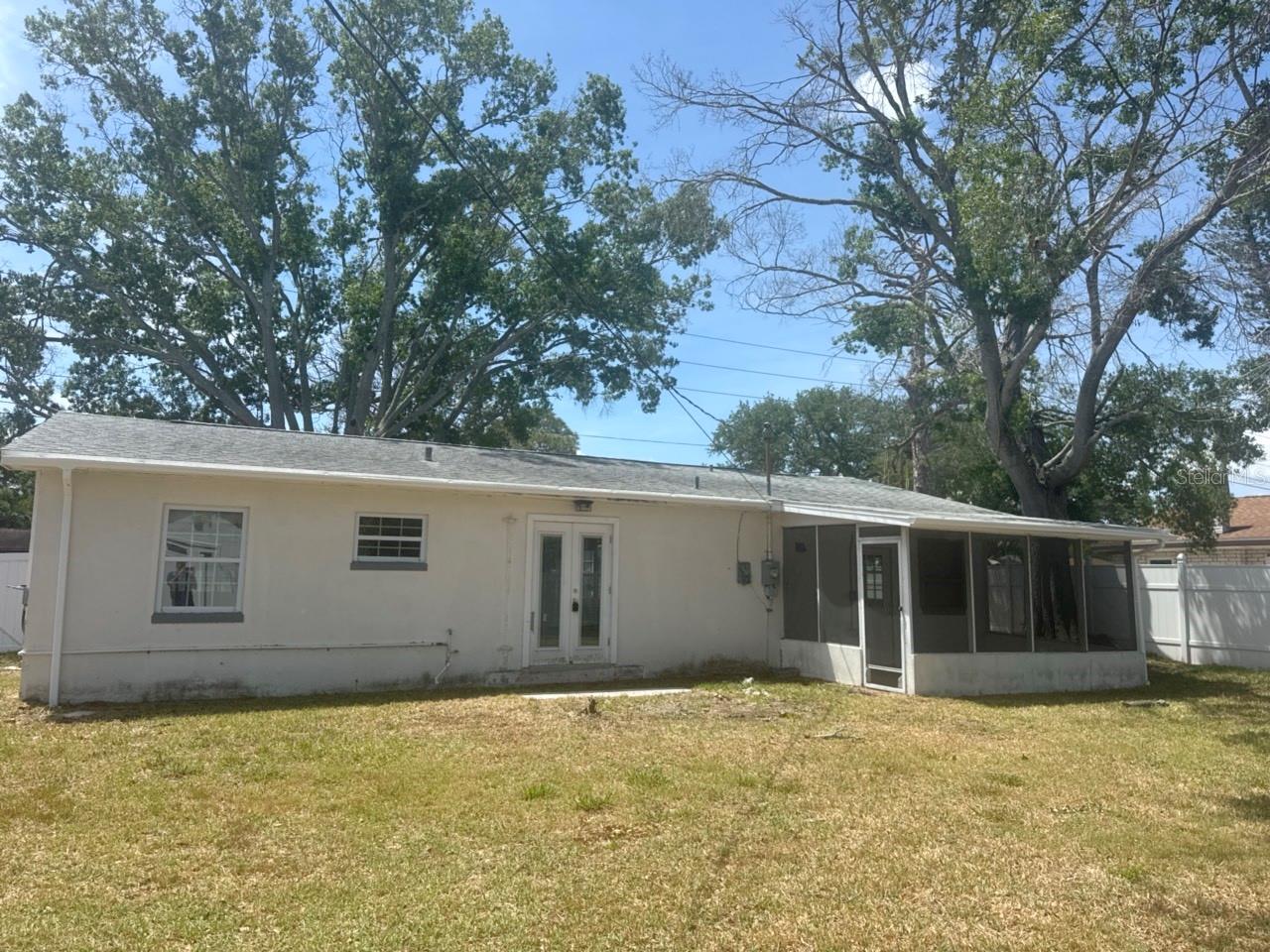 SHOREACRES CENTER - Residential
