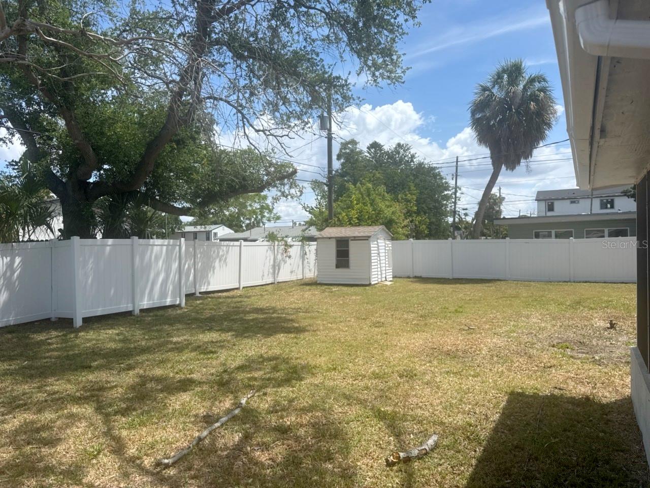 SHOREACRES CENTER - Residential
