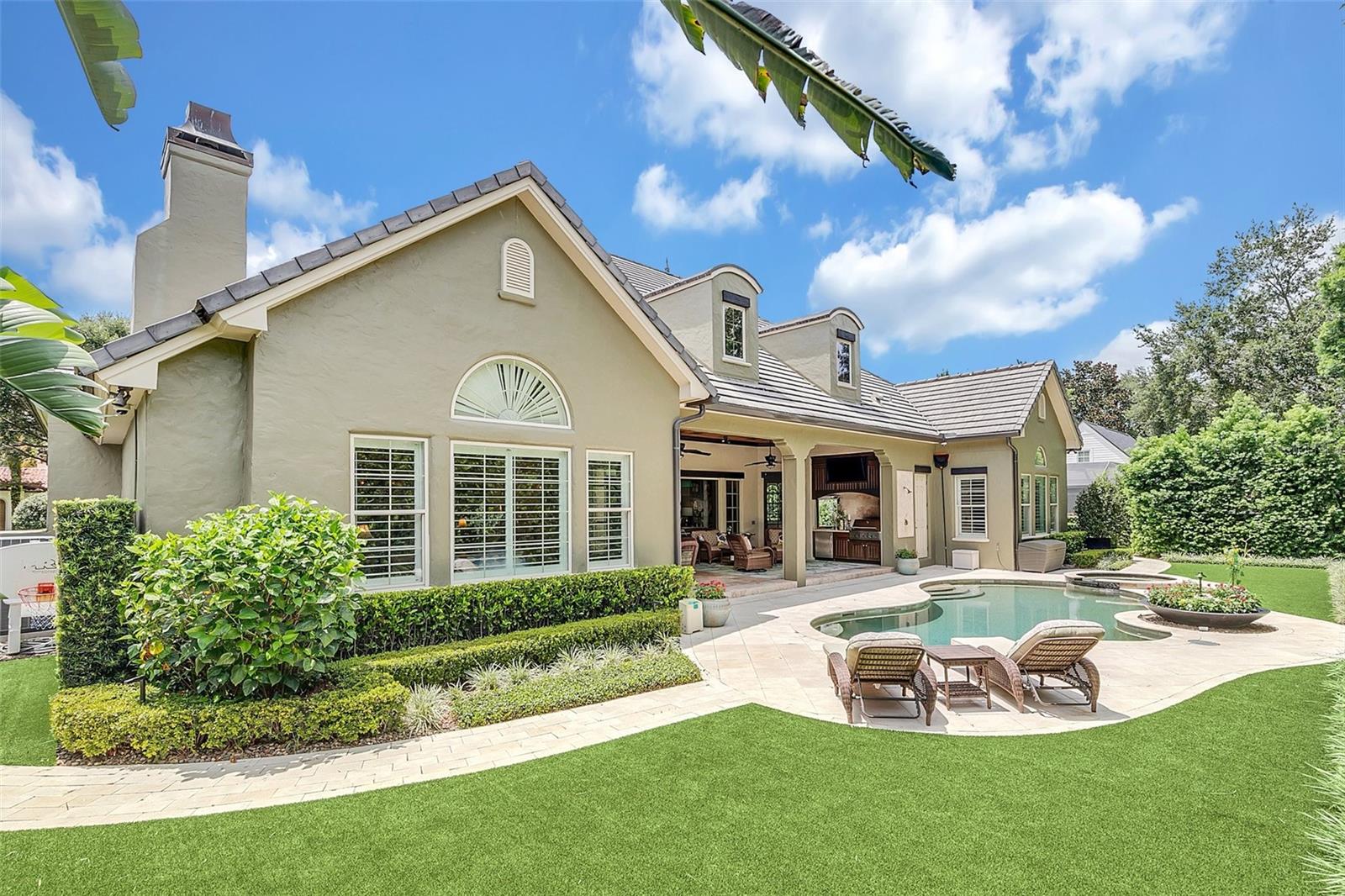 WINDSONG - Residential