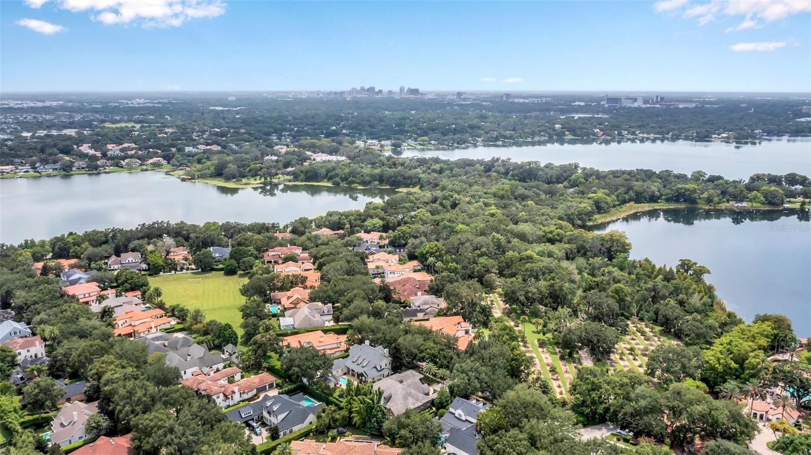 WINDSONG - Residential