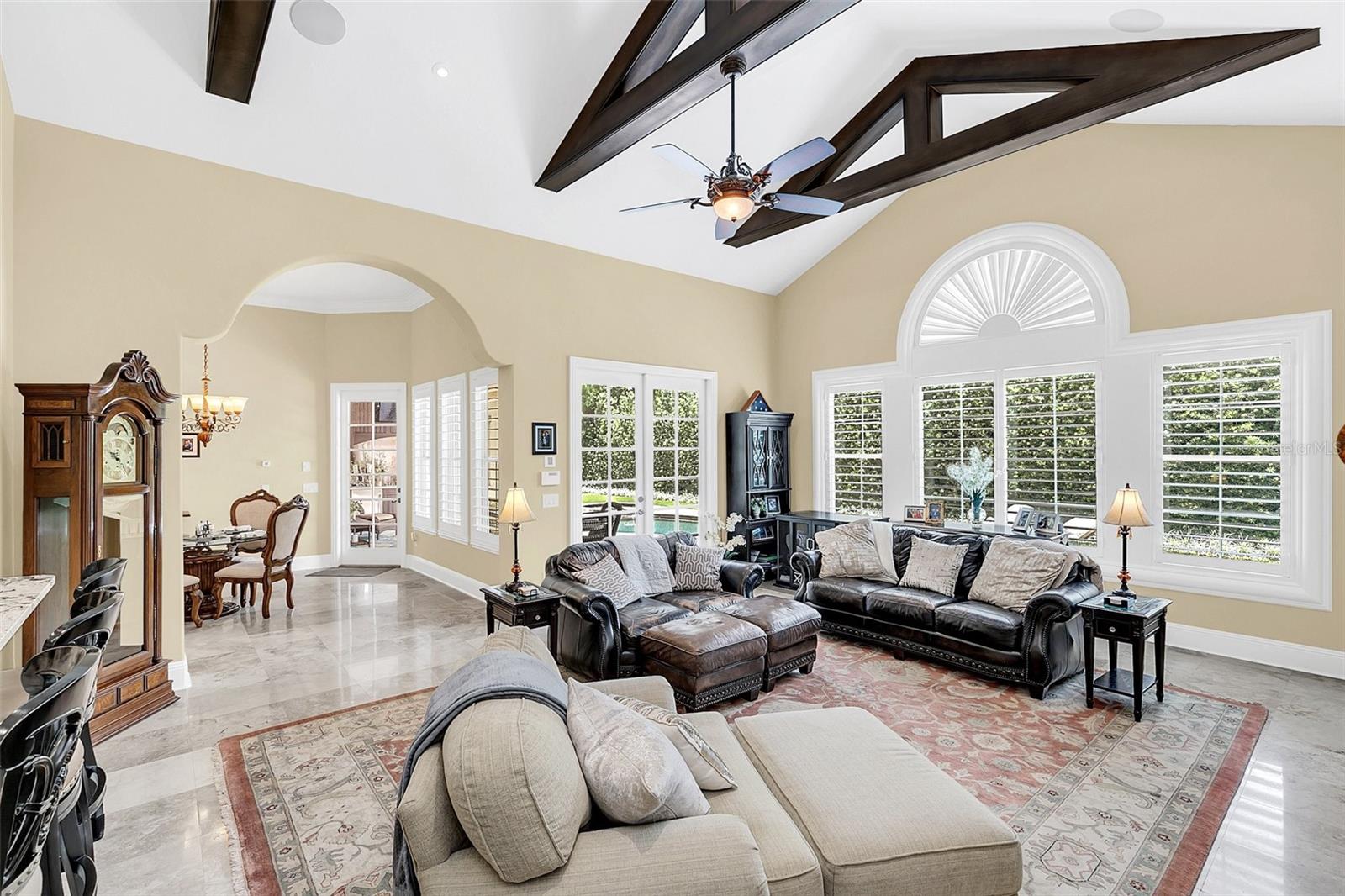 WINDSONG - Residential