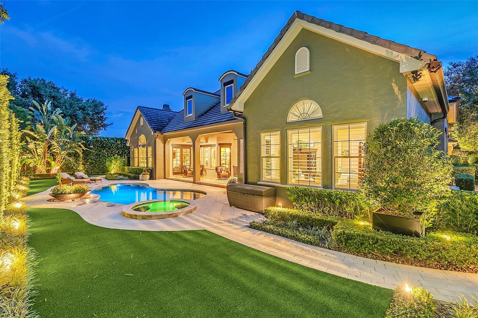 WINDSONG - Residential