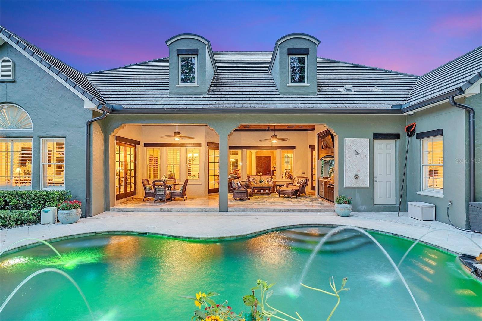 WINDSONG - Residential