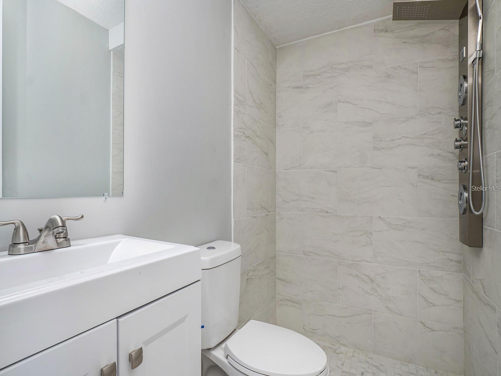 1405 CASTLEWORKS LANE