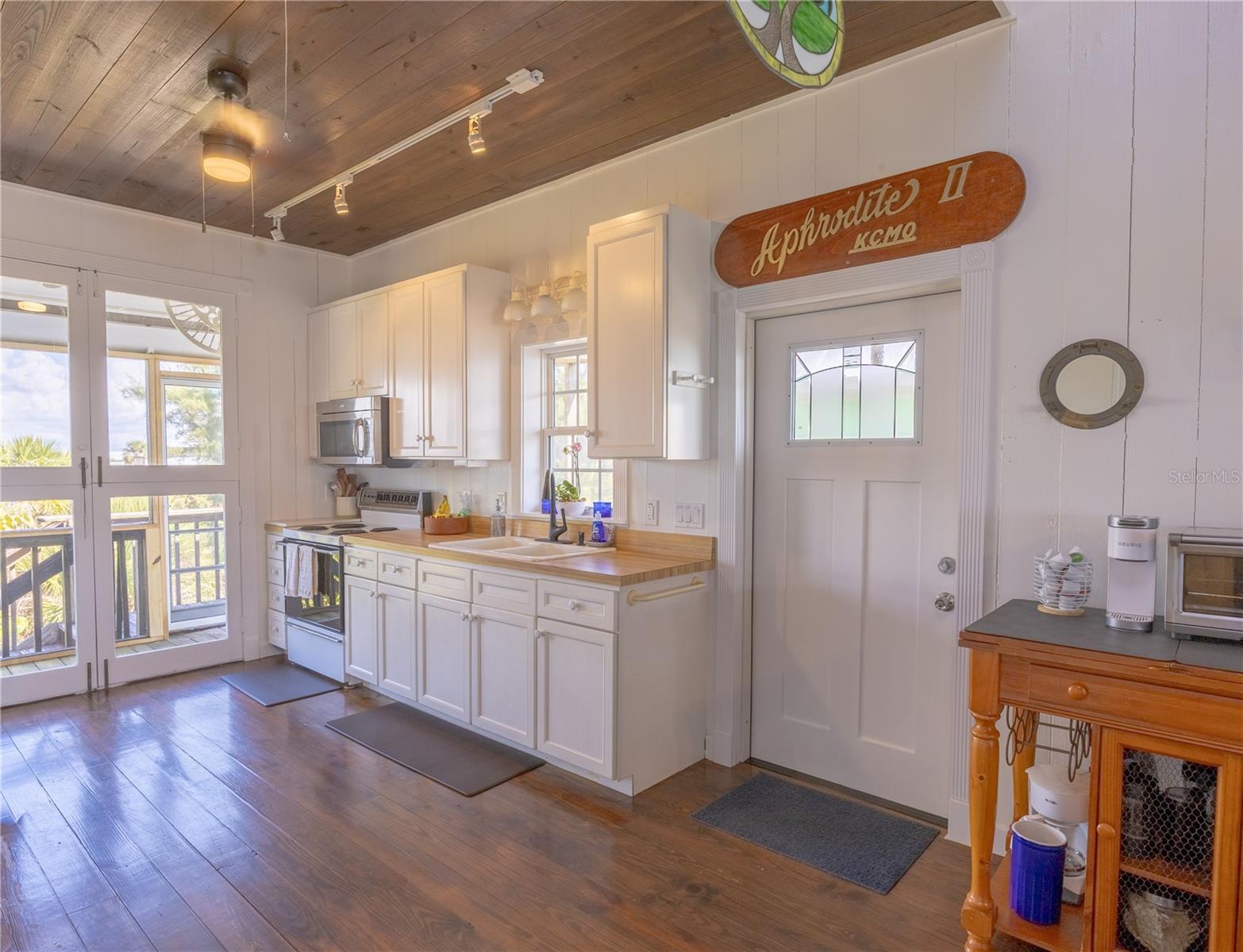 GASPARILLA SHORES - Residential