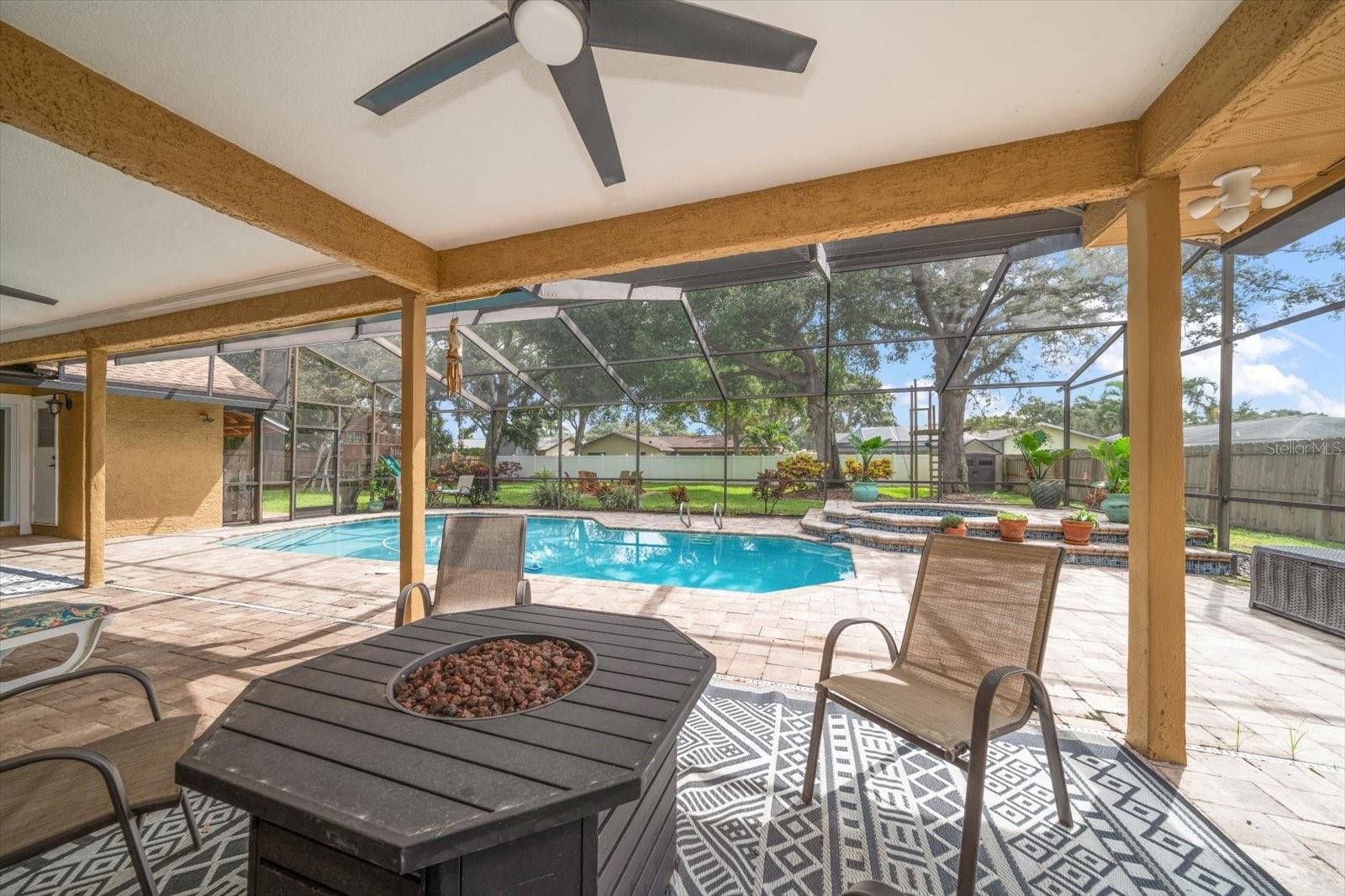 WINDTREE OAKS - Residential