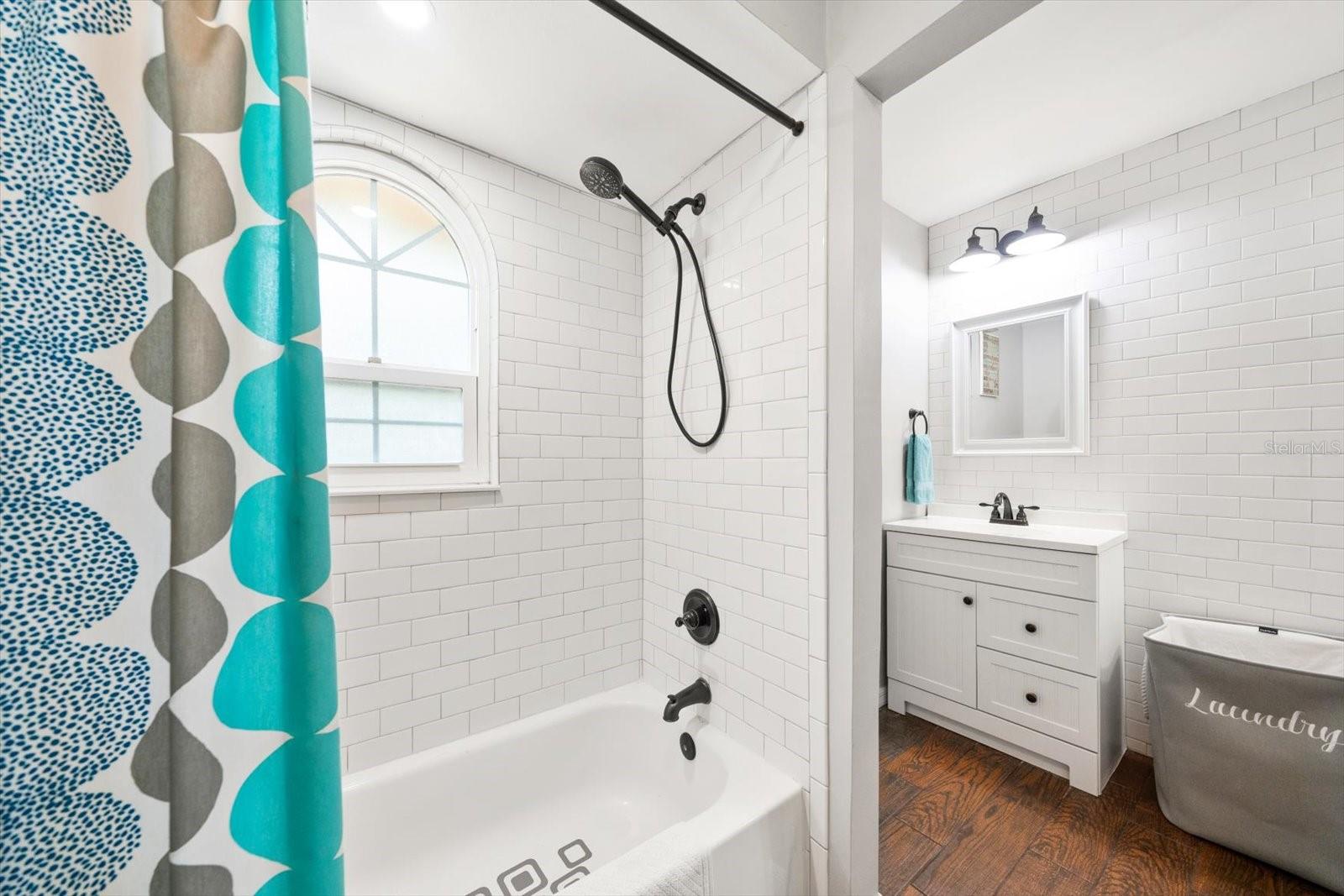 WINDTREE OAKS - Residential