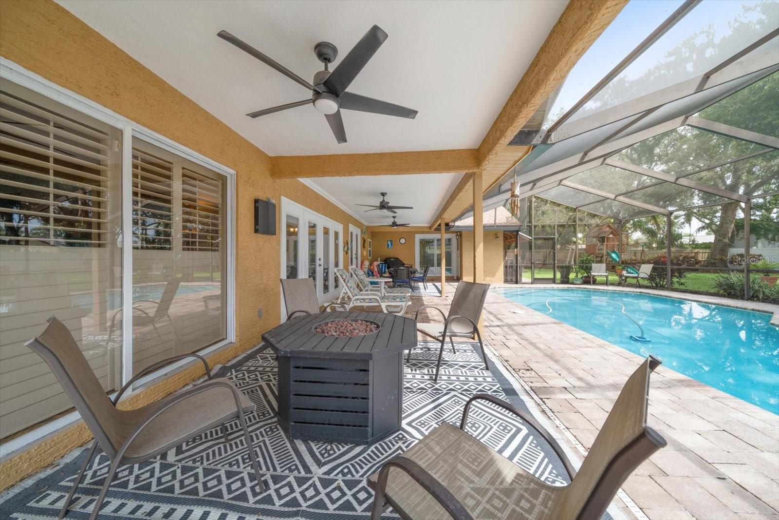 WINDTREE OAKS - Residential