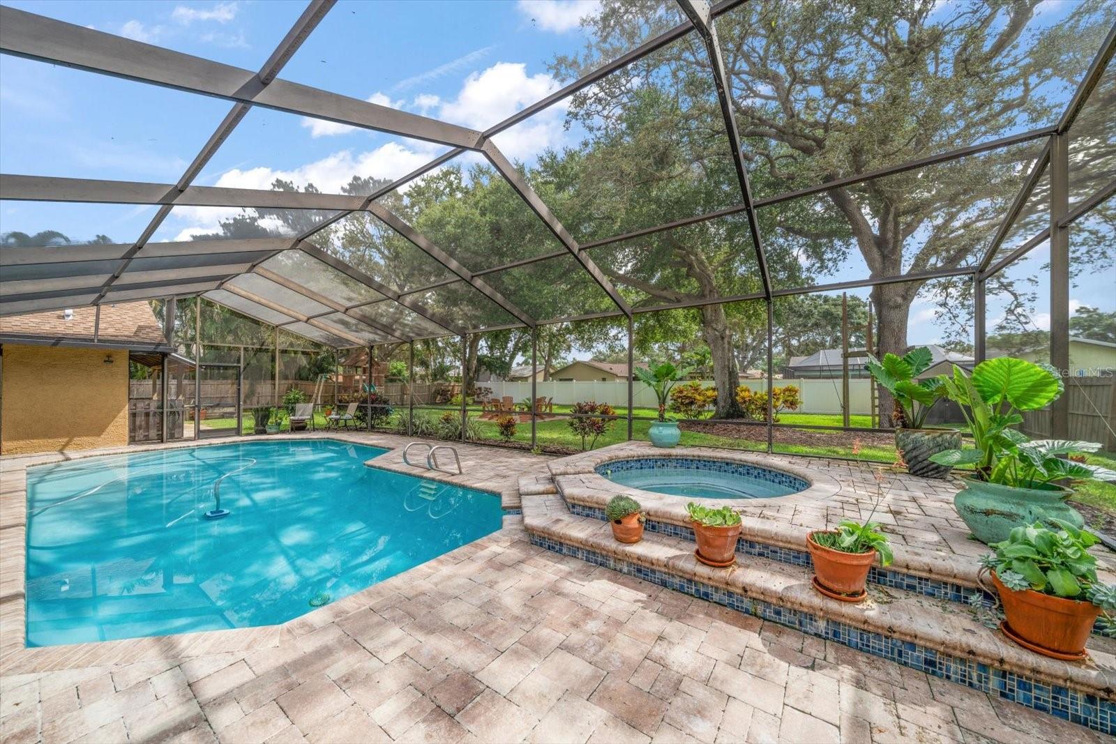 WINDTREE OAKS - Residential