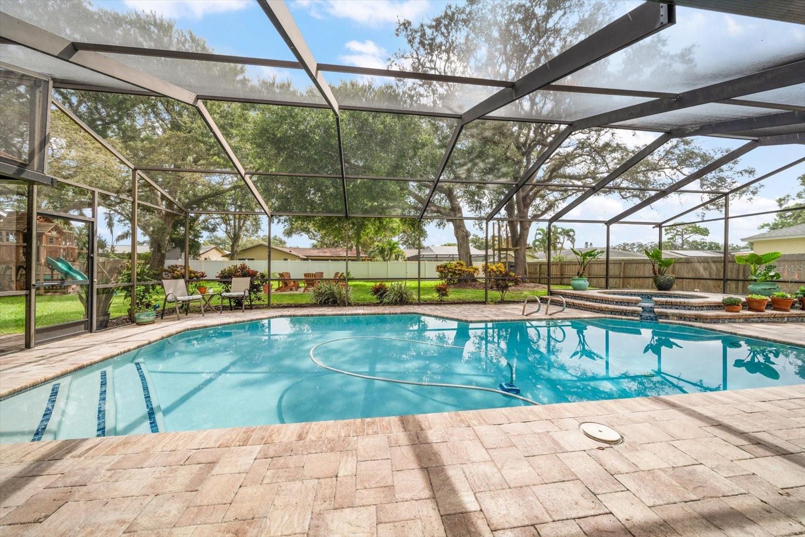 WINDTREE OAKS - Residential