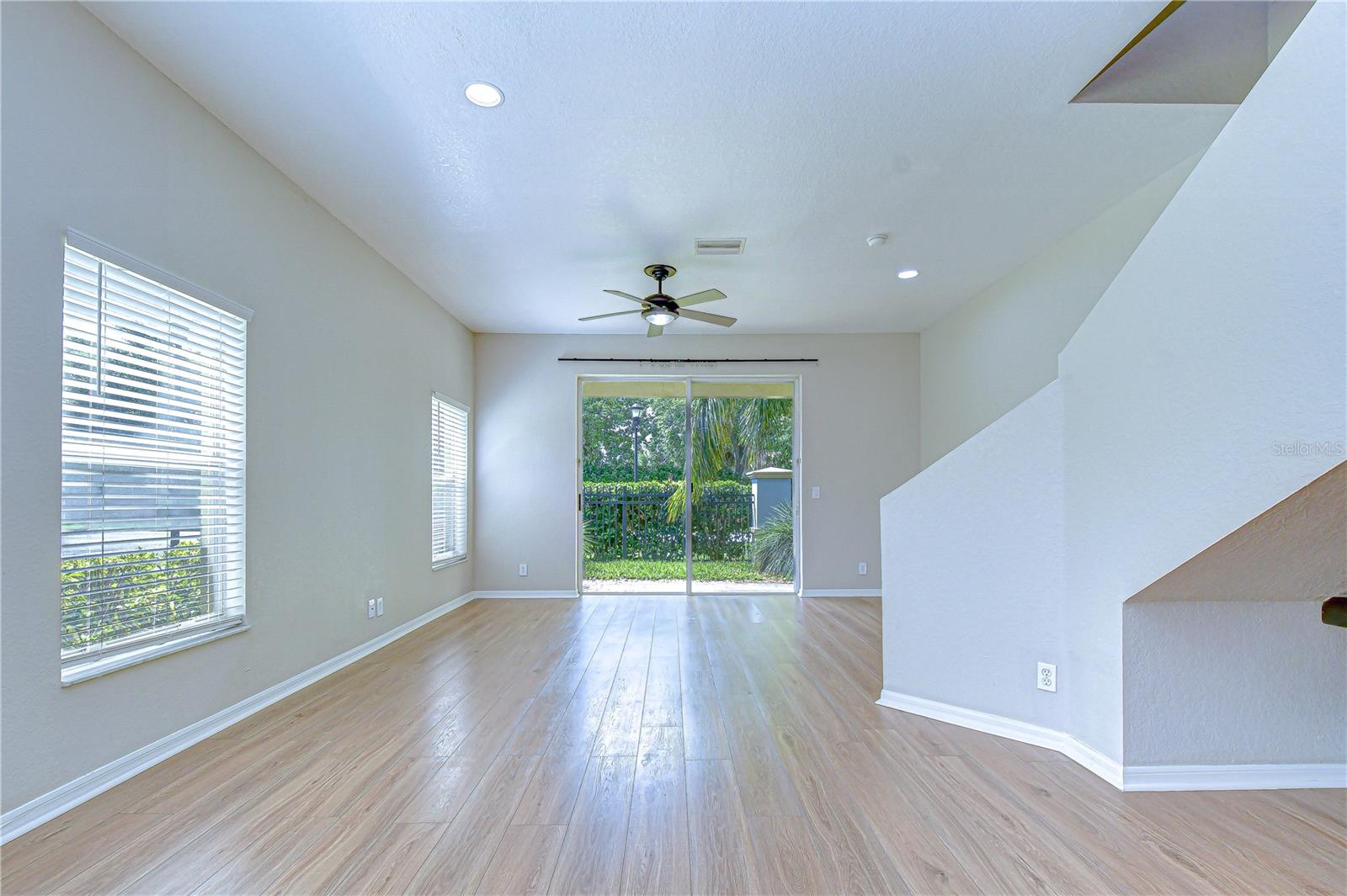 RIVERCREST TWNHMS WEST PHAS - Residential