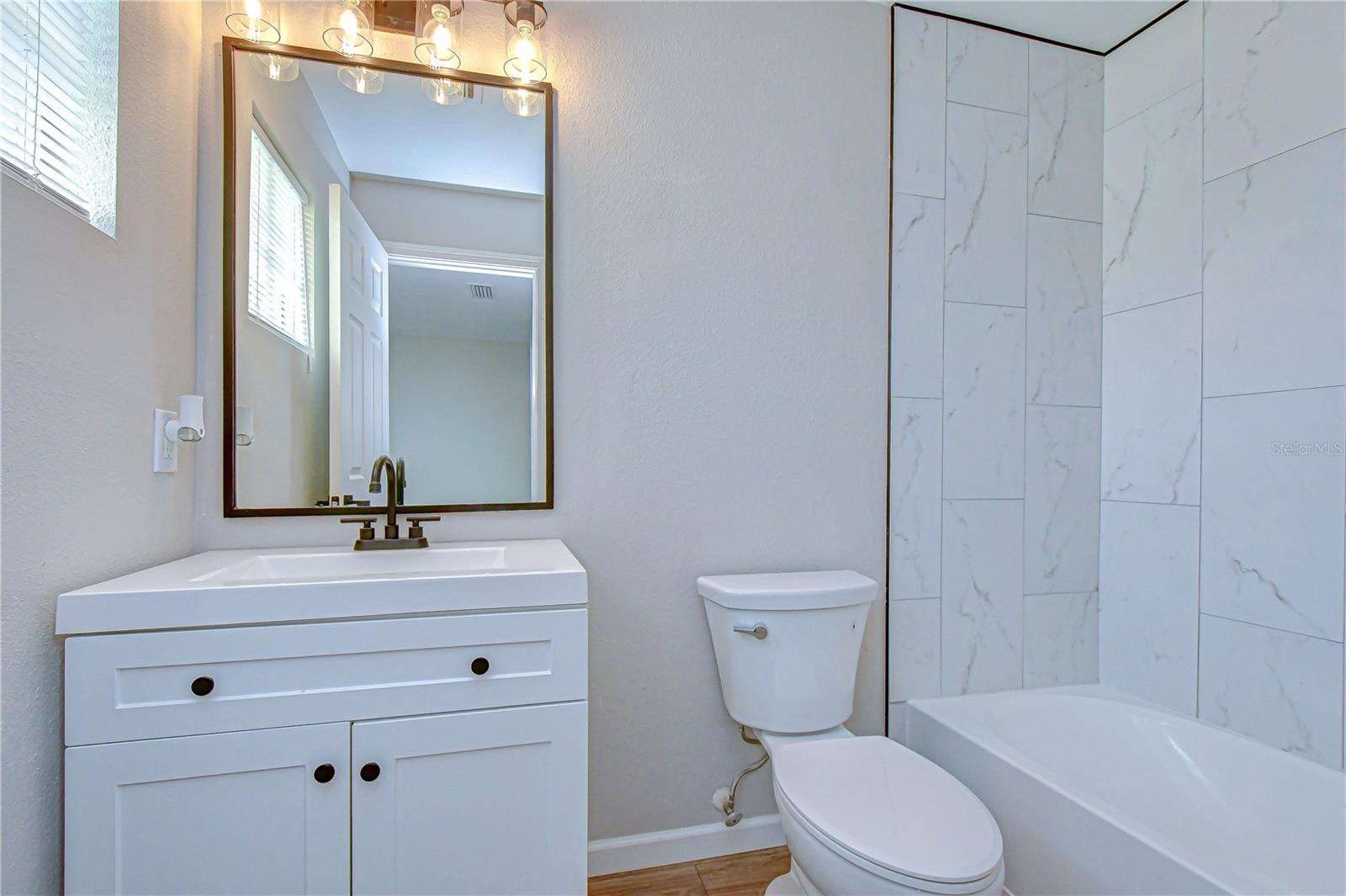 RIVERCREST TWNHMS WEST PHAS - Residential