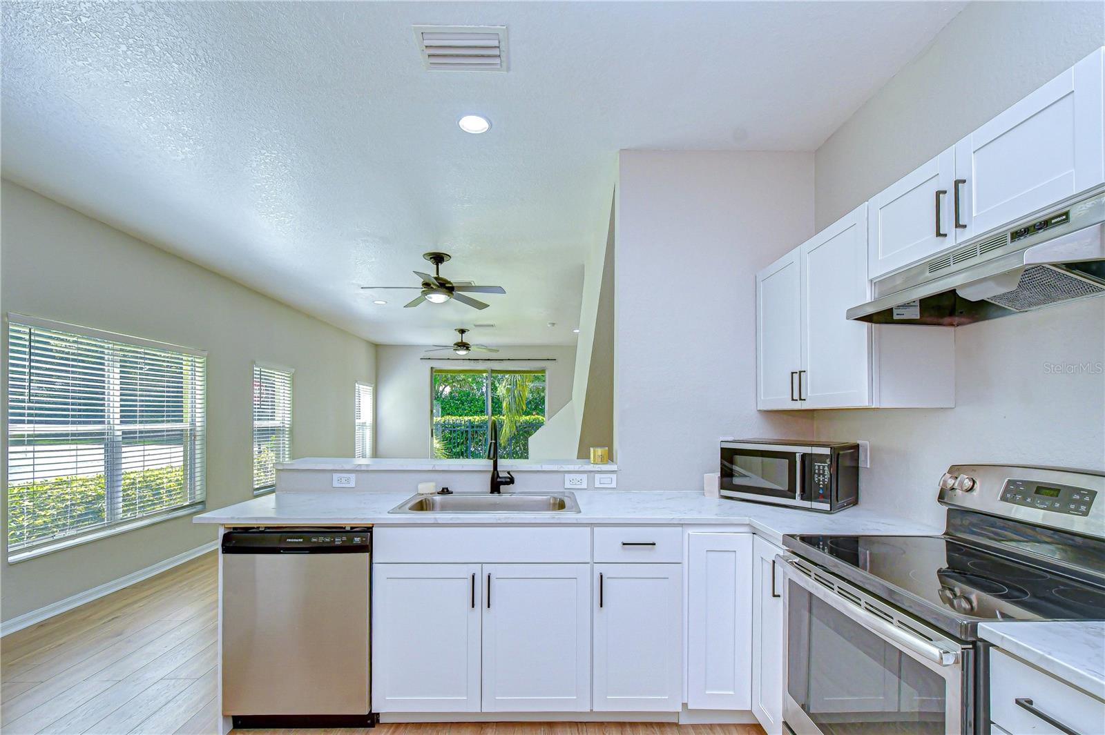 RIVERCREST TWNHMS WEST PHAS - Residential