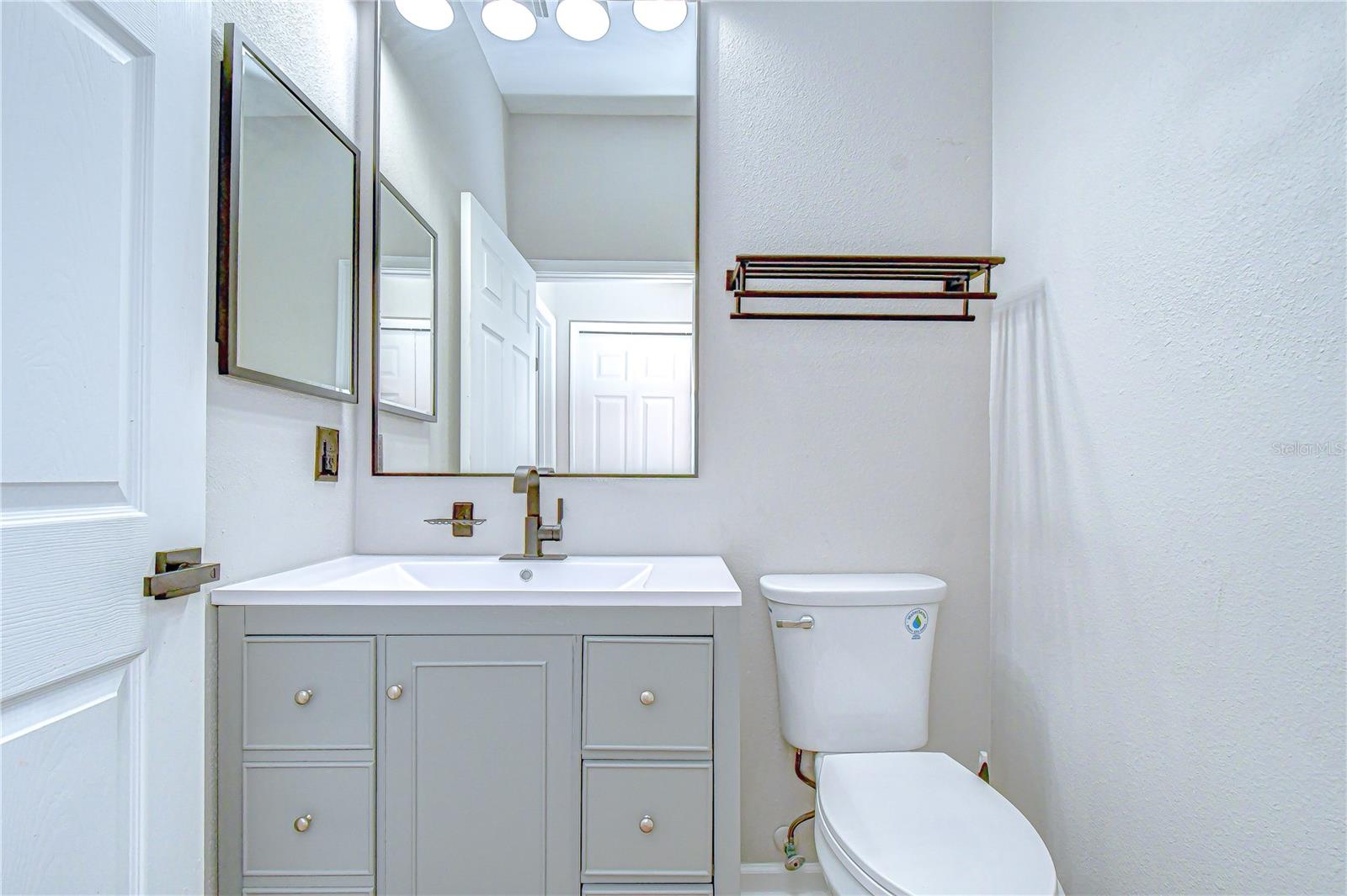 RIVERCREST TWNHMS WEST PHAS - Residential