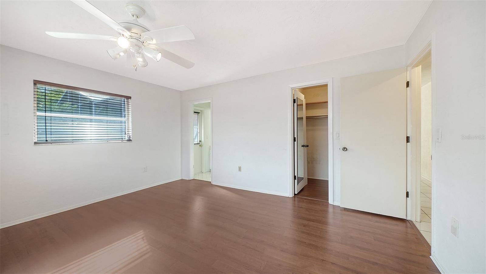 FOREST LAKES - Residential