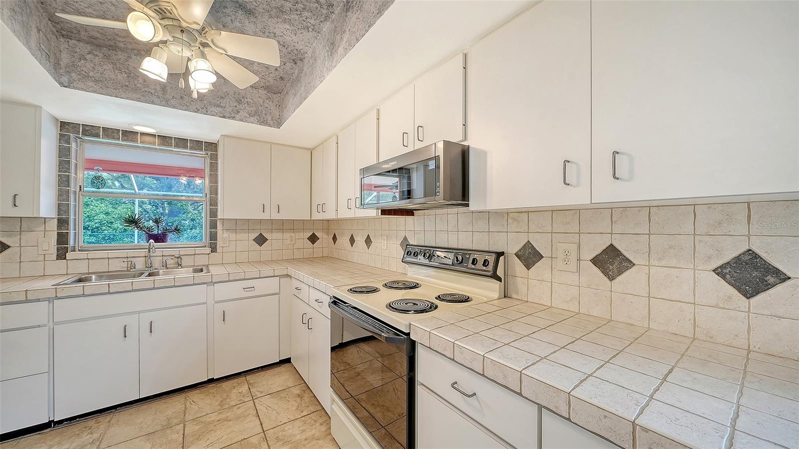 FOREST LAKES - Residential