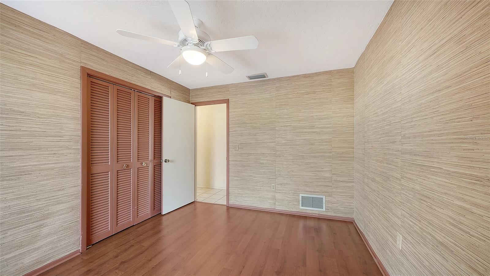 FOREST LAKES - Residential