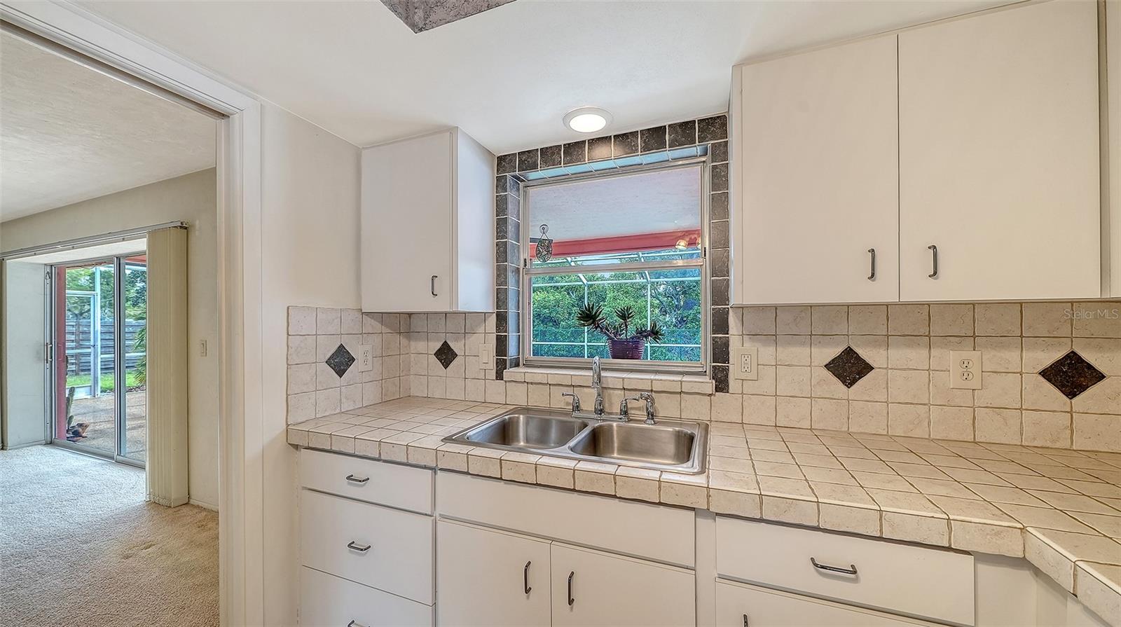 FOREST LAKES - Residential