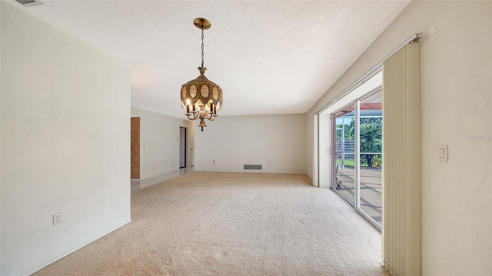 FOREST LAKES - Residential