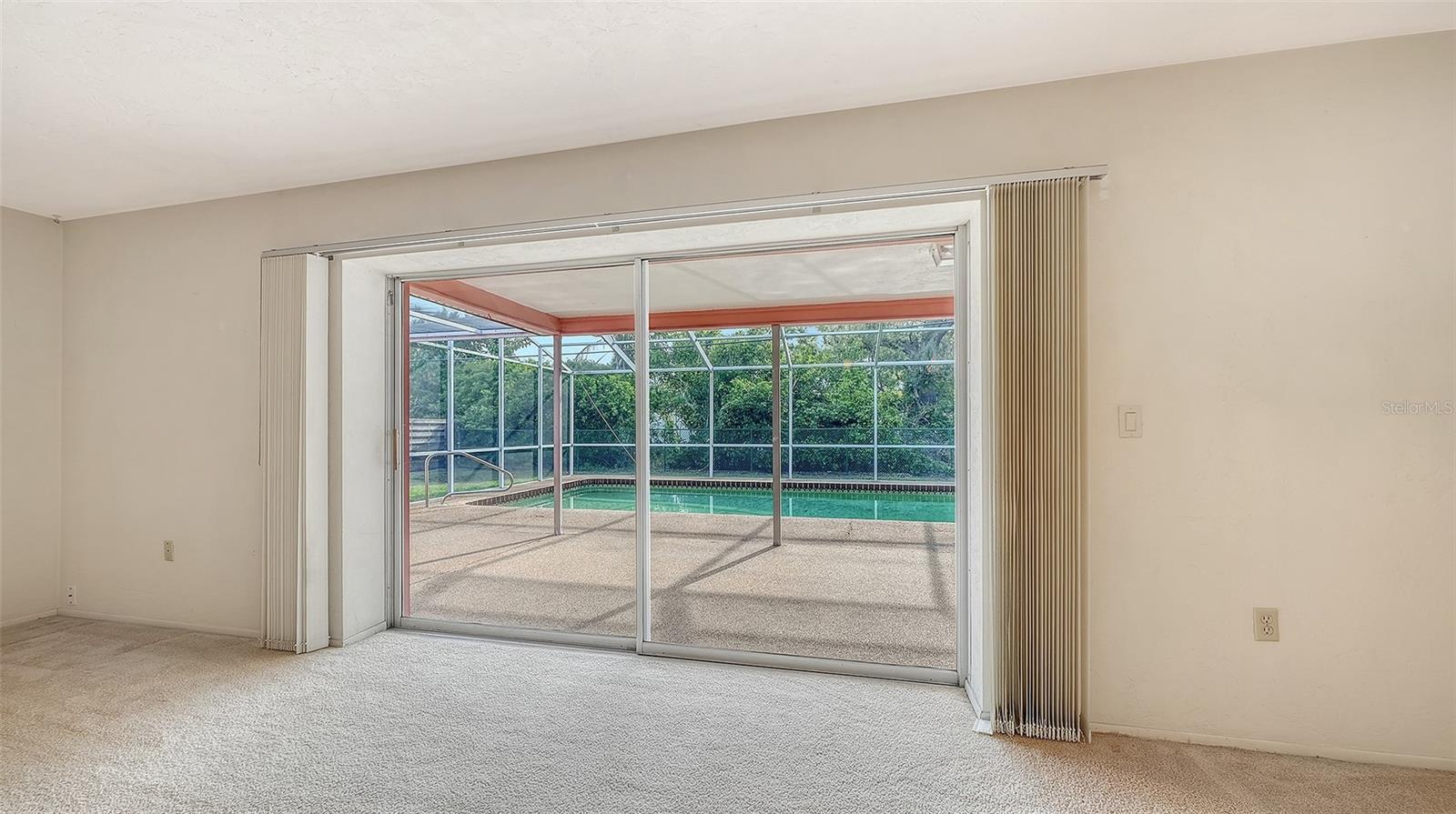 FOREST LAKES - Residential