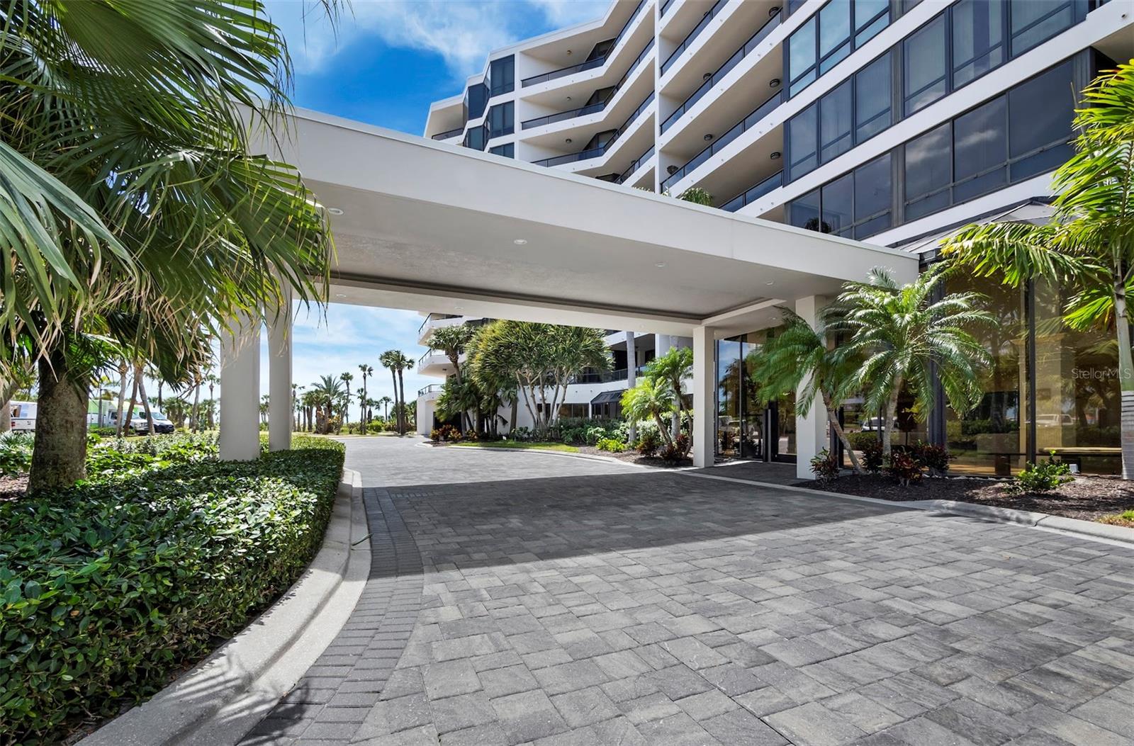 SANCTUARY IV  LONGBOAT KEY - Residential
