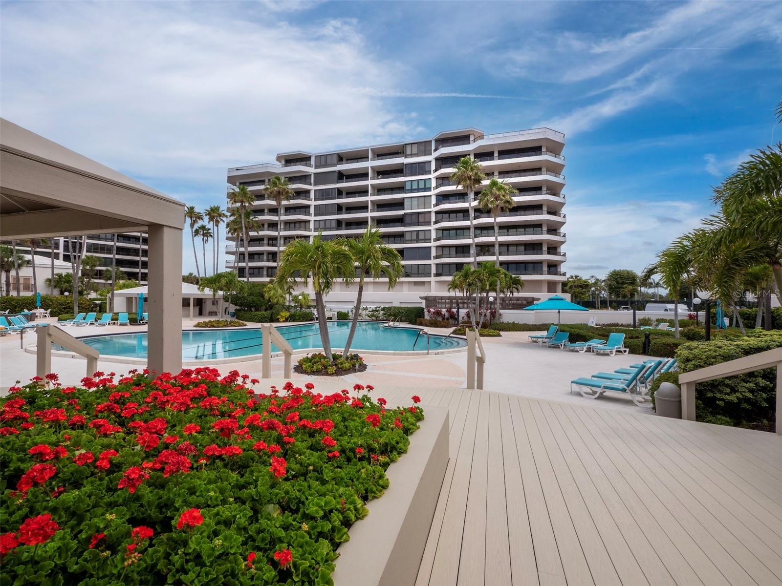 SANCTUARY IV  LONGBOAT KEY - Residential