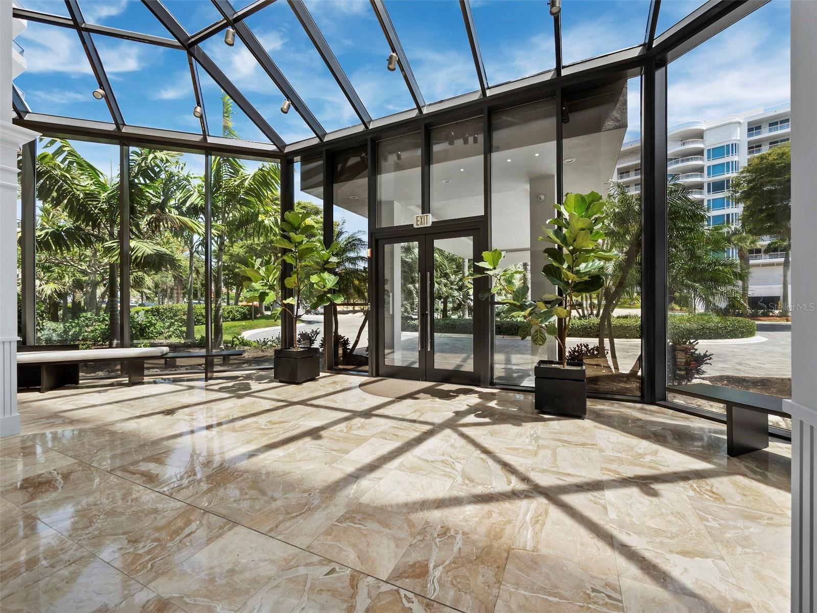 SANCTUARY IV  LONGBOAT KEY - Residential