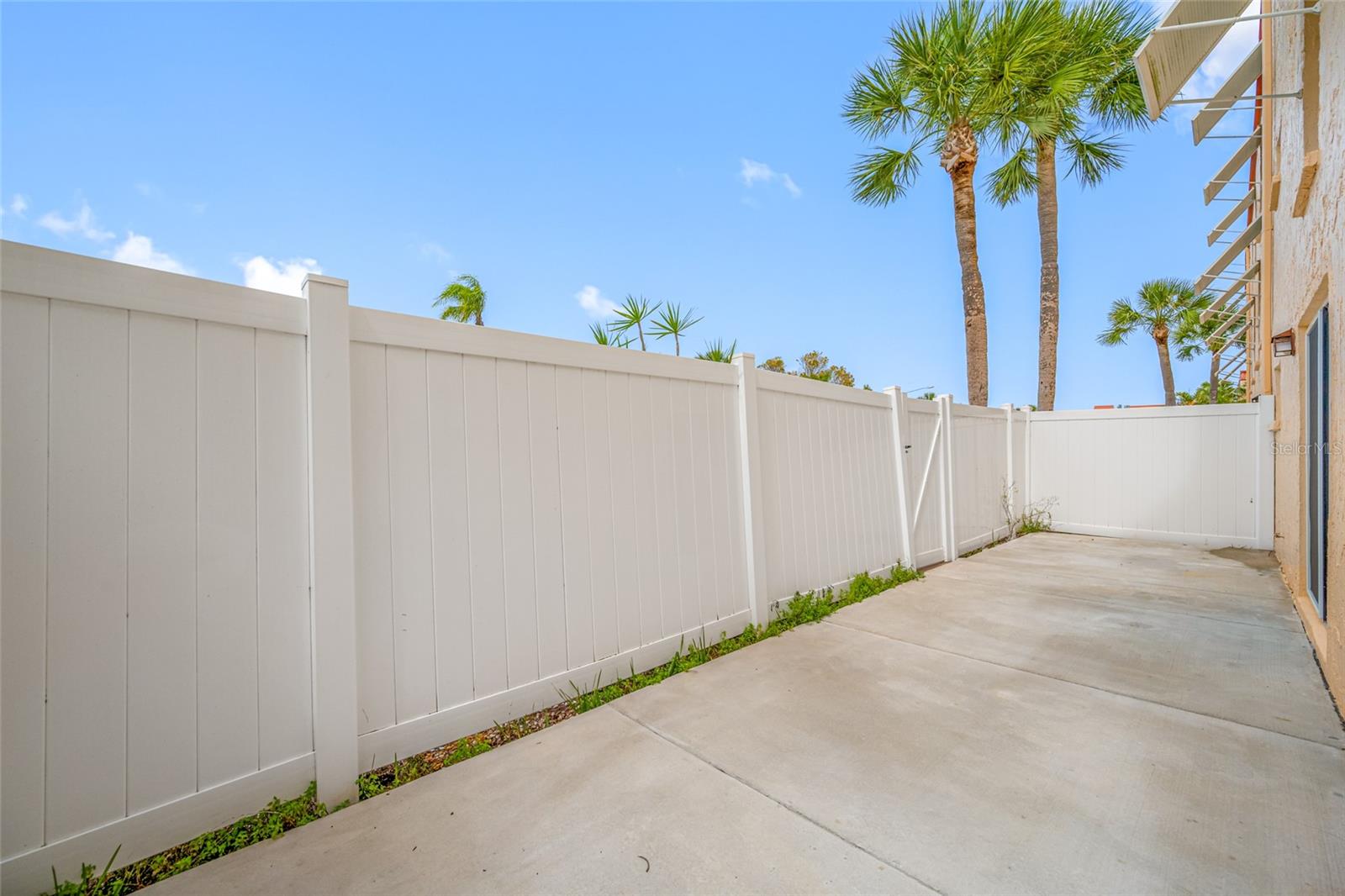 BOCA SHORES CONDO - Residential