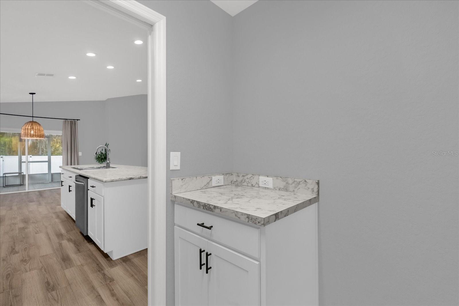 BREAKWATER COVE - Residential Lease