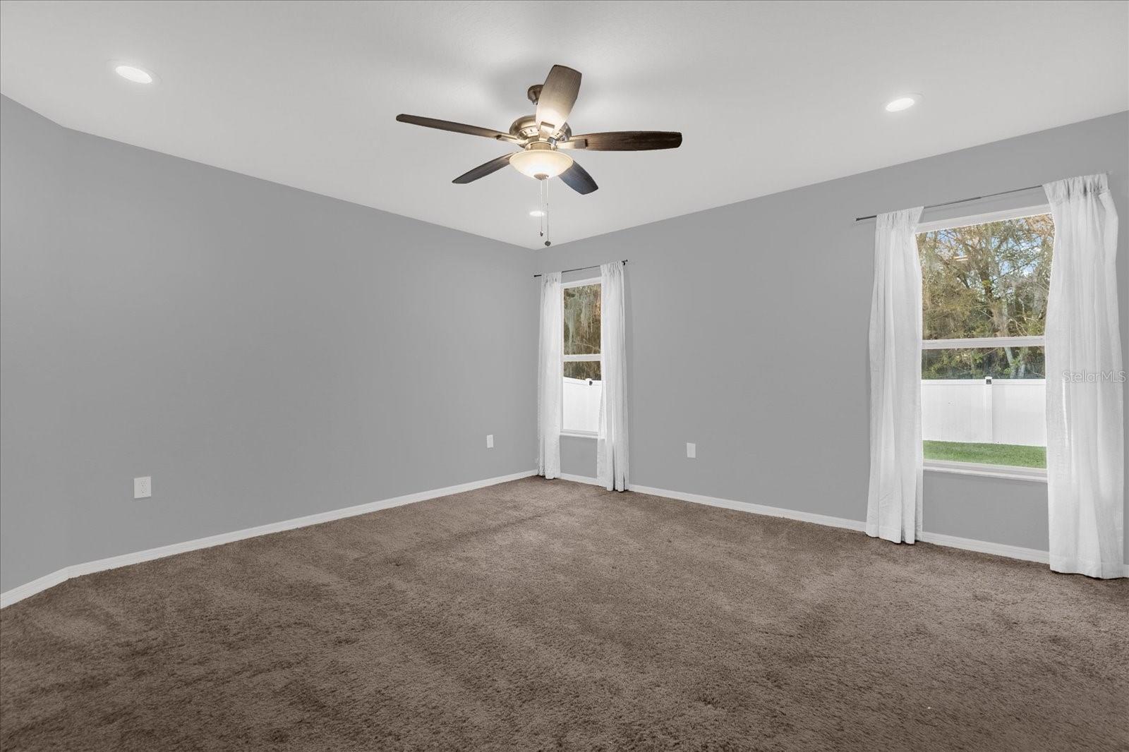 BREAKWATER COVE - Residential Lease