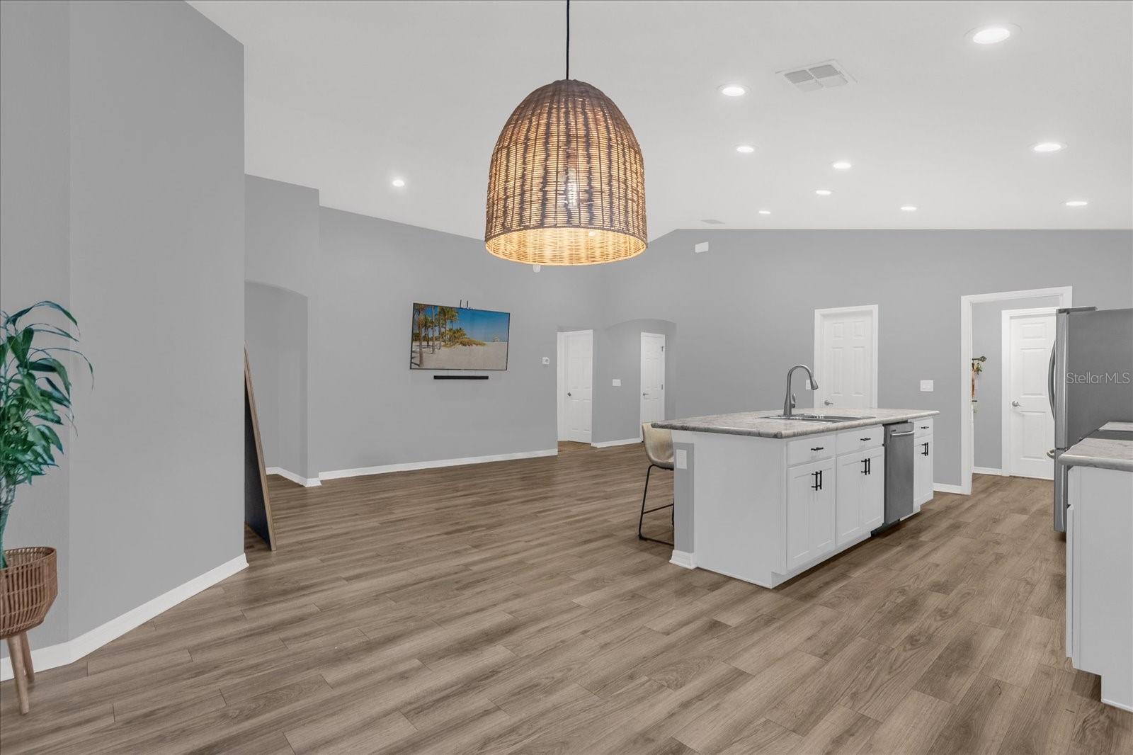 BREAKWATER COVE - Residential Lease