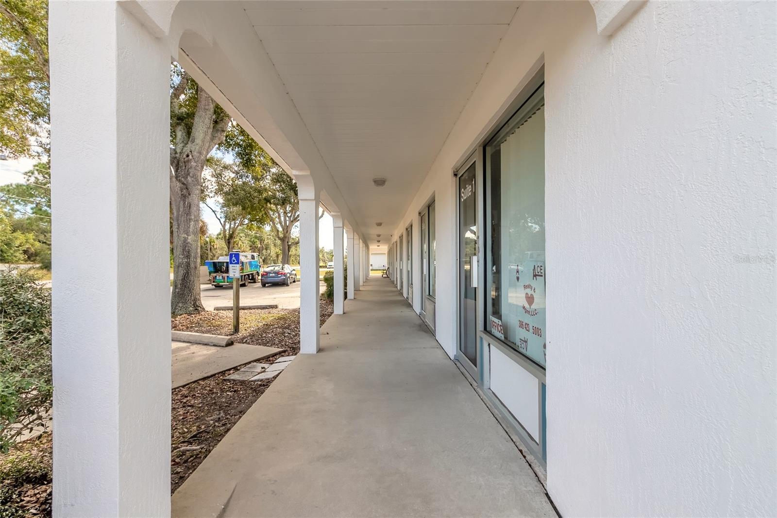 FLORIDA SHORES - Commercial Sale