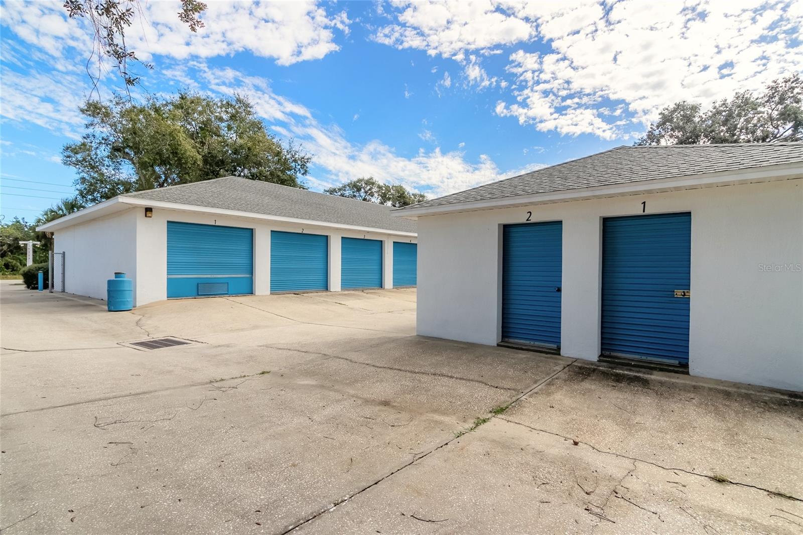 FLORIDA SHORES - Commercial Sale