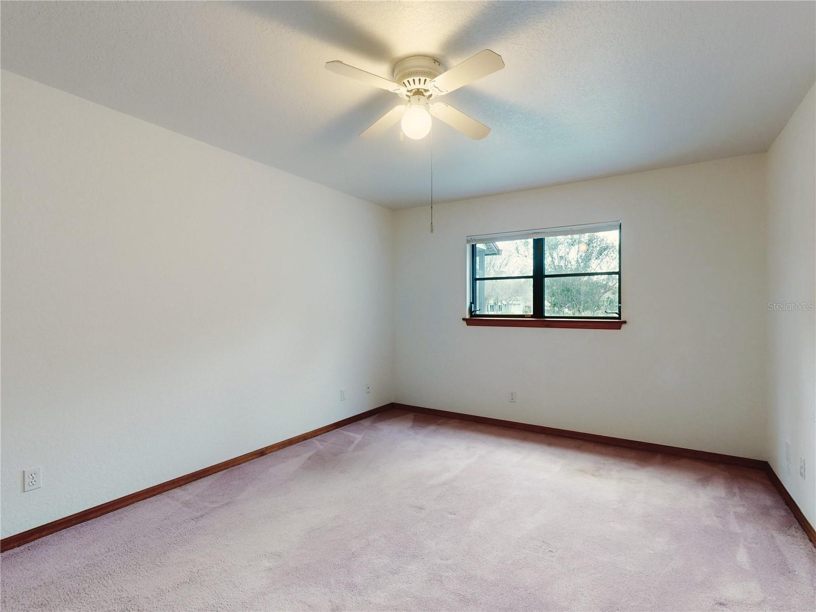 HIDDEN PINES - Residential