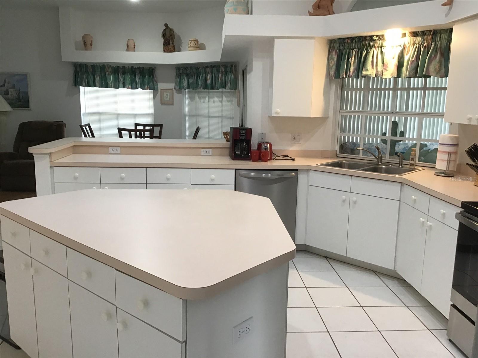 PORT CHARLOTTE SUB 09 - Residential Lease