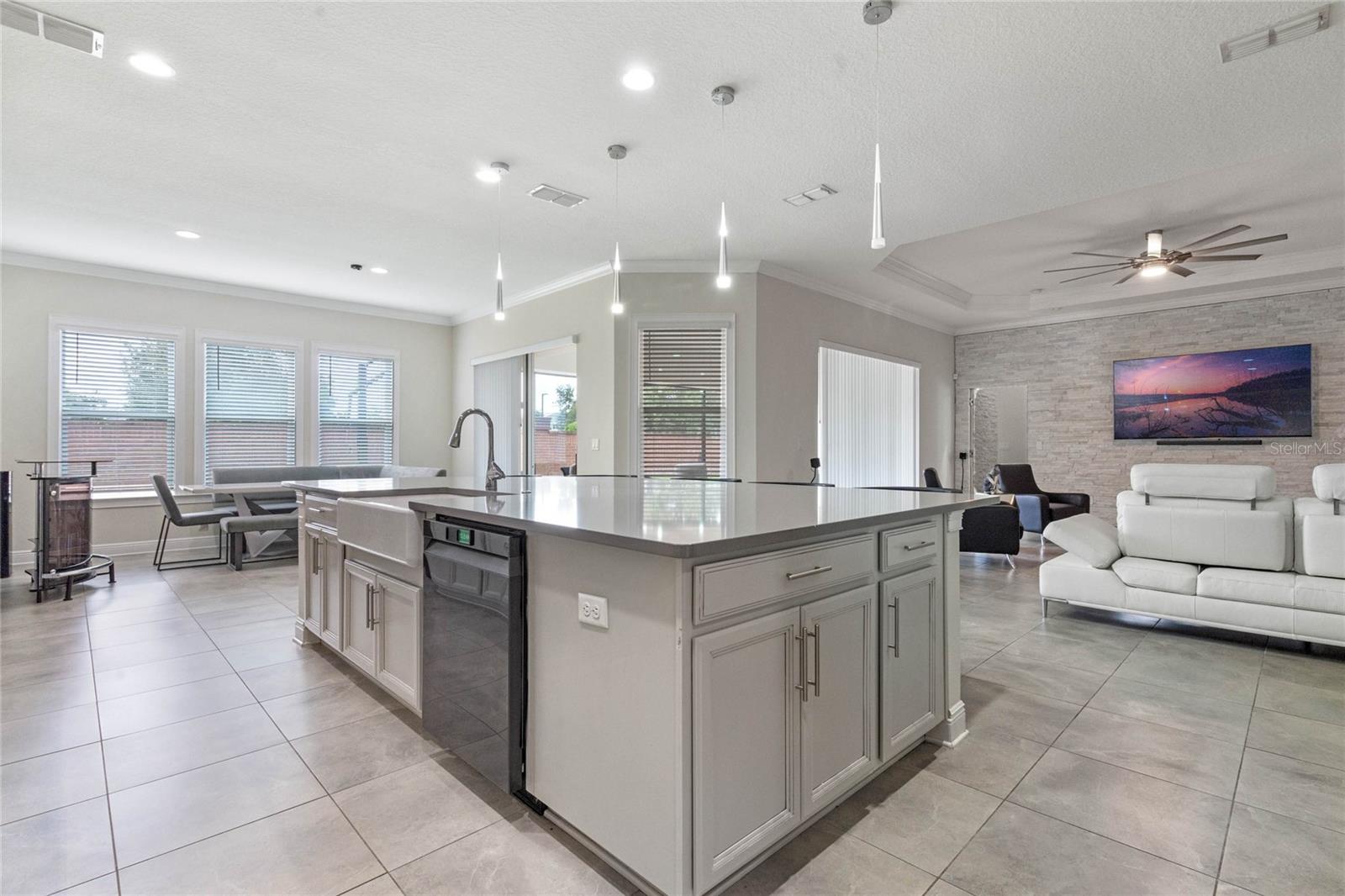 BRADFORD CRK-PH II - Residential Lease