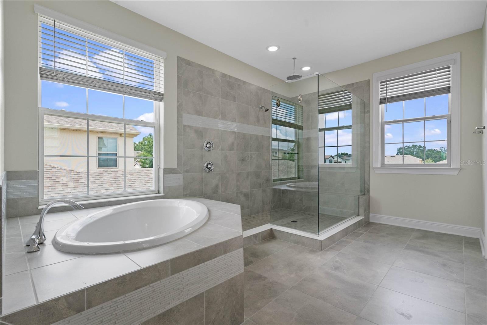 BRADFORD CRK-PH II - Residential Lease